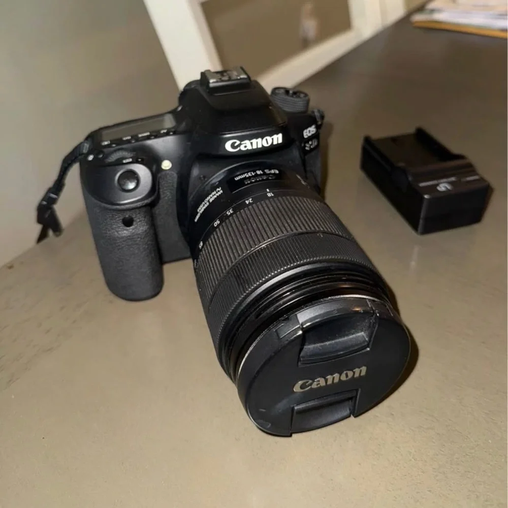 Canon EOS 80D DSLR Camera with 18-135mm Lens